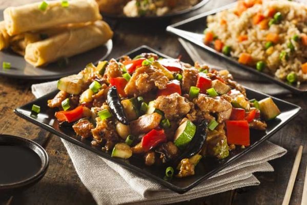 طرز تهیه خوراک مرغ و سبزیجات